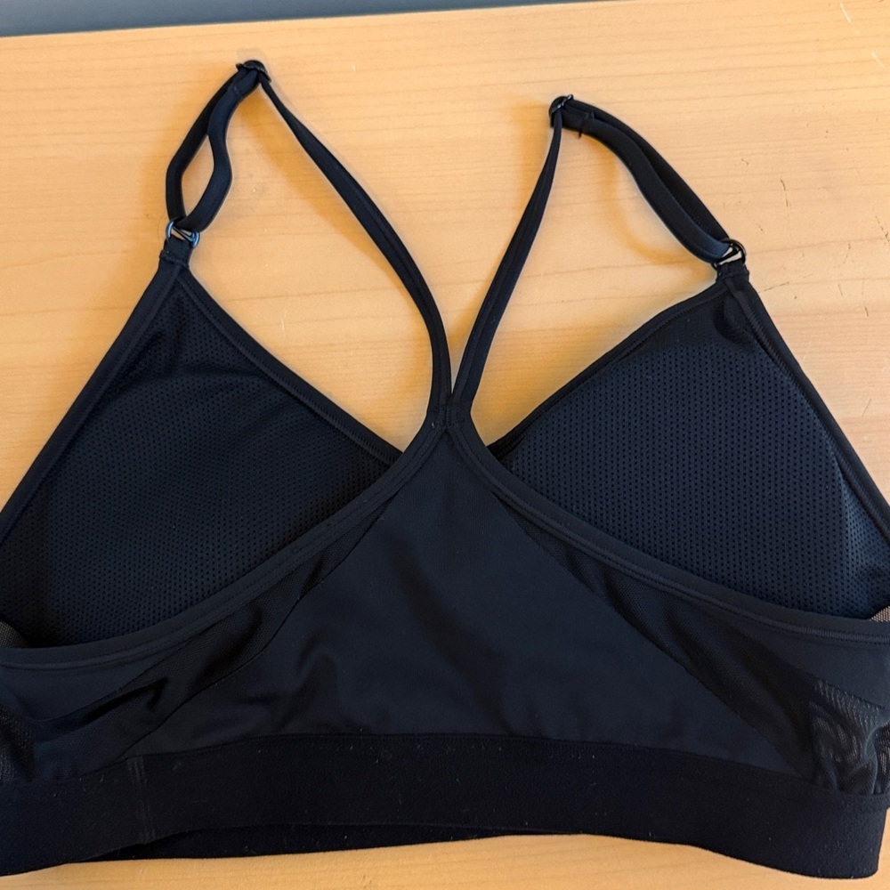 Nike Mesh Detailed Sports Bra Med - Picture 3 of 4
